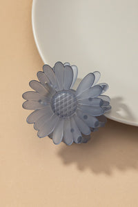 Thumbnail for Frosty daisy flower hair claw clip