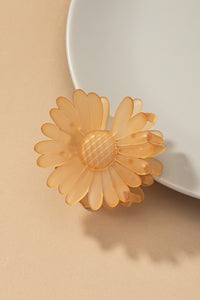 Thumbnail for Frosty daisy flower hair claw clip
