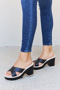 Thumbnail for Weeboo Cherish The Moments Contrast Platform Sandals in Black